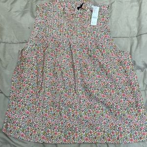 NWT J Crew Pintuck cotton poplin top in scattered blooms M